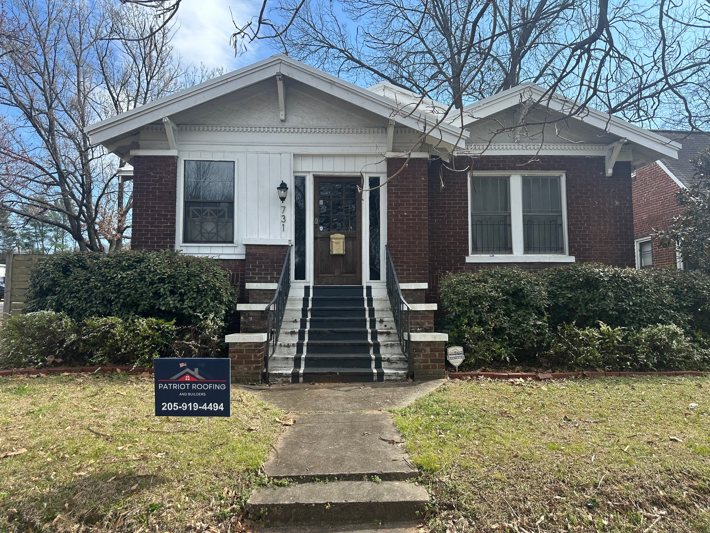 Professional roof replacement on a classic brick home in Glen Iris, Birmingham.