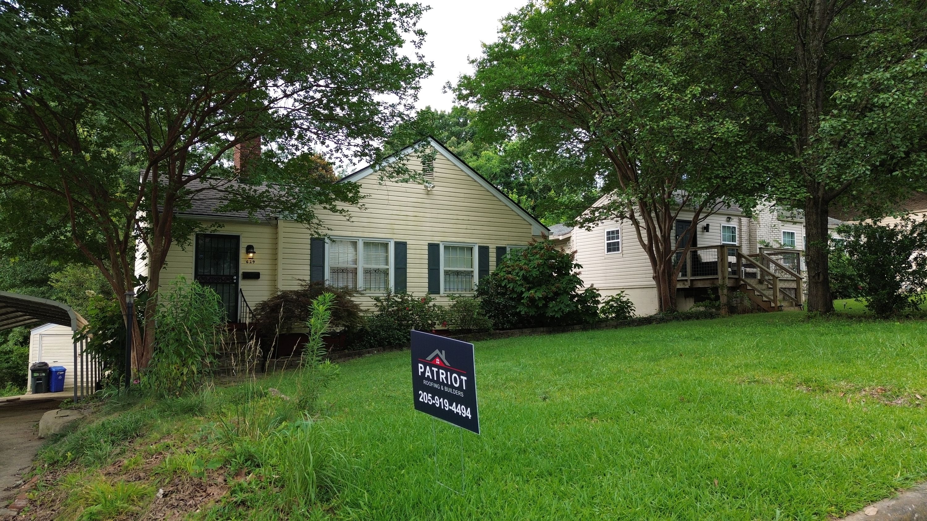 A newly completed roof replacement on a ranch-style home in Glen Iris, Birmingham.